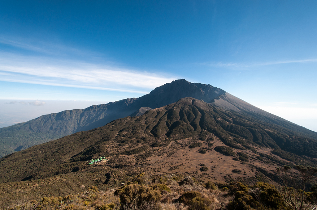 view-of-mt-meru-from-the-north